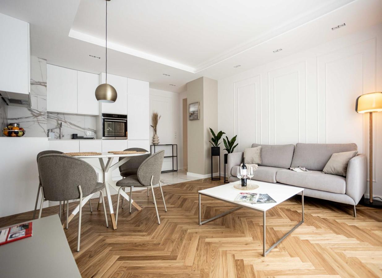 Luksus W Centrum Nad Odra Wrocław Eksteriør bilde